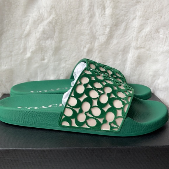 NIB Coach emerald green monogram slides - Picture 4 of 5